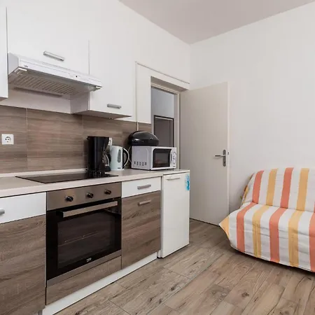 Awesome In Rab With Wifi *