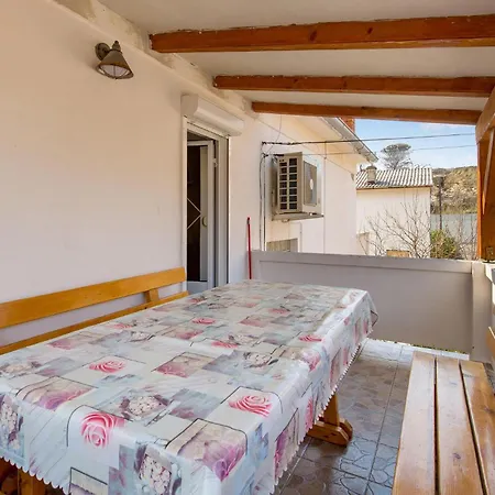 Apartment Awesome In Rab With Wifi *