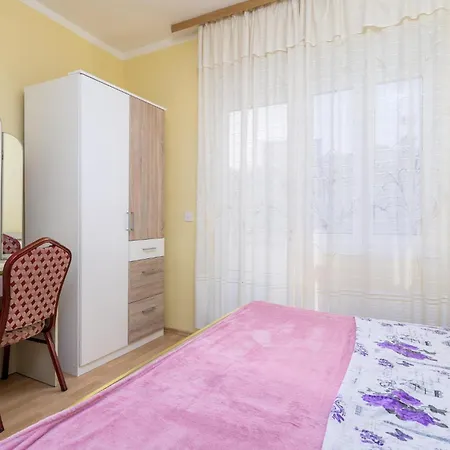 Awesome In Rab With Wifi