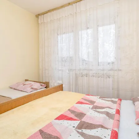 Apartman Awesome In Rab With Wifi Palit