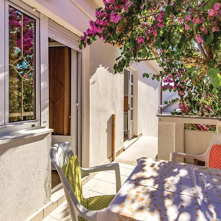 Apartment Awesome In Rab With Wifi *