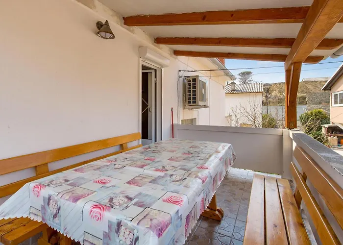 Appartement Awesome In Rab With Wifi *