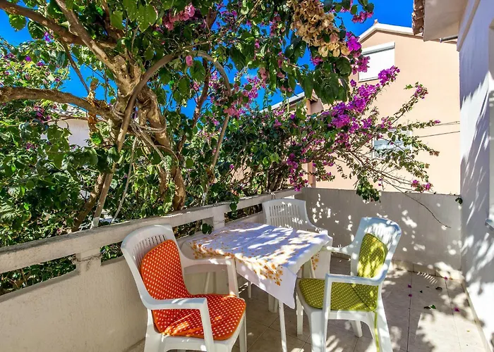 Awesome In Rab With Wifi *